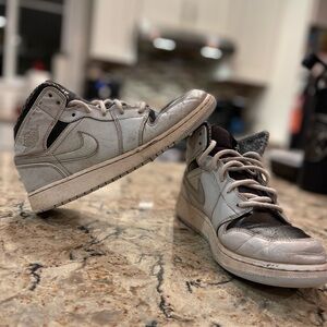 Nike Air Jordan 1 Retro Mid GS 'Pure Platinum'